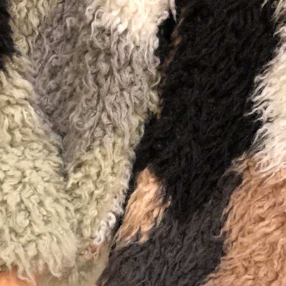 NWT 1.STATE FUZZY JACKET! - Picture 5 of 5